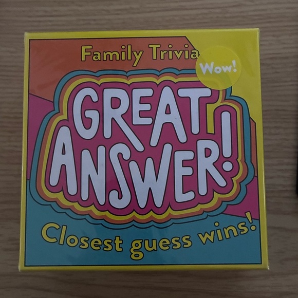 Family Trivia Card Game - Multicolor - Picture 2 of 5